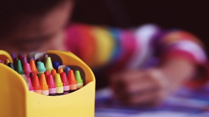 Creioane de colorat
